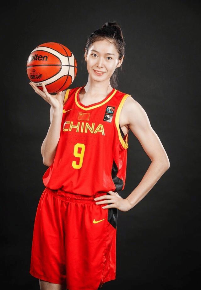新晋明星在中国篮球联赛中崭露头角