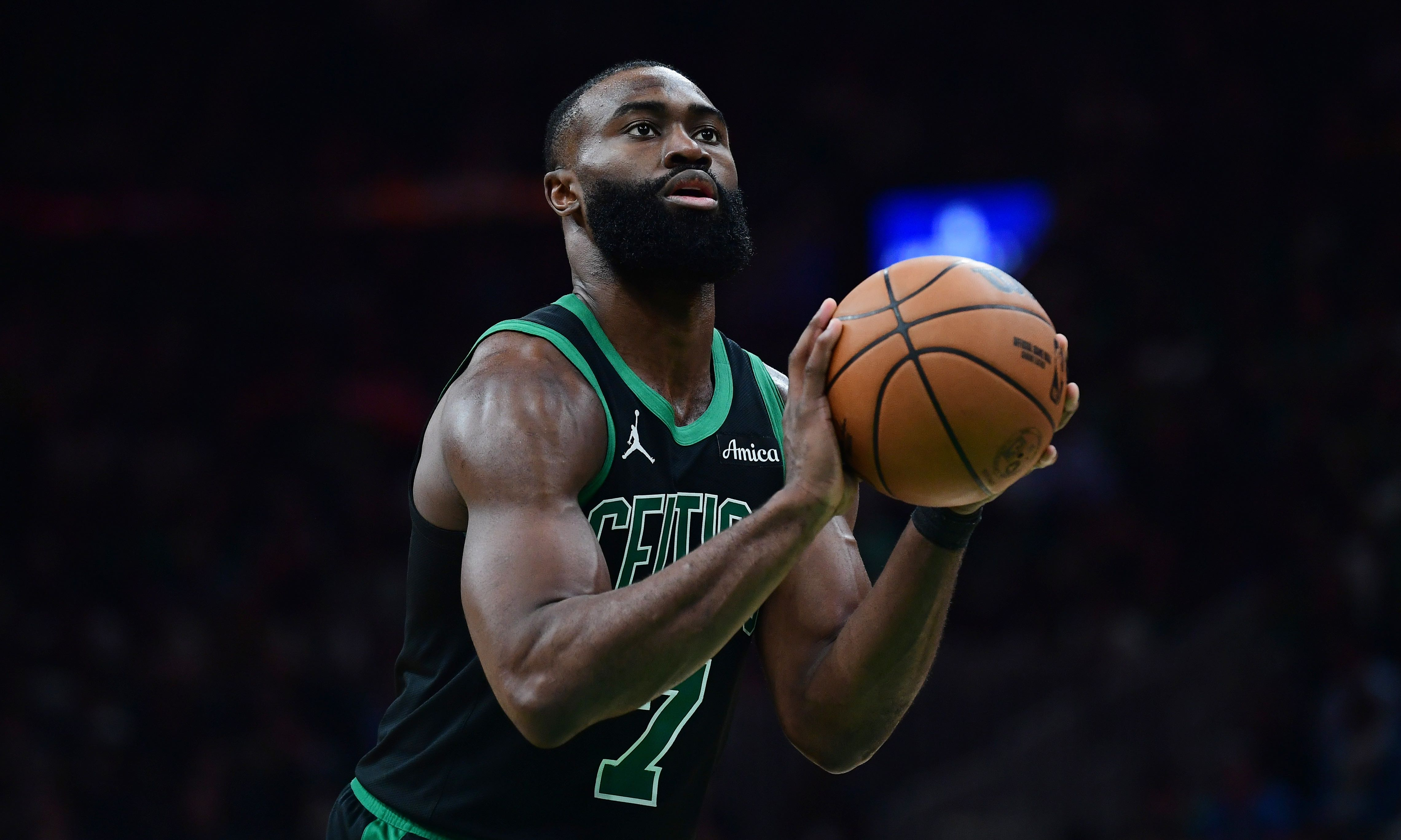 绿军球员海沃德颜面受挫缺席下轮比赛的简单介绍 绿军球员海沃德颜面受挫缺席下轮比赛的简单介绍