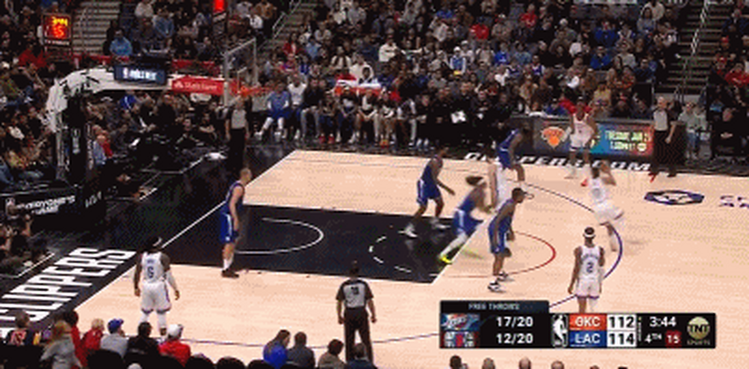 雷霆遭遇连败,球队实力不容忽视 雷霆遭遇连败,球队实力不容忽视