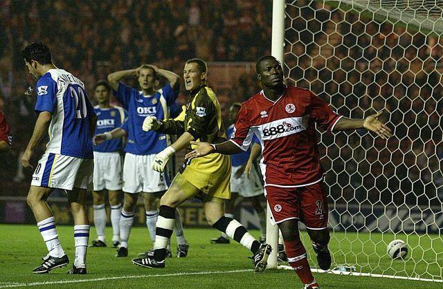 关于都灵防守稳固，力保不败记录的信息