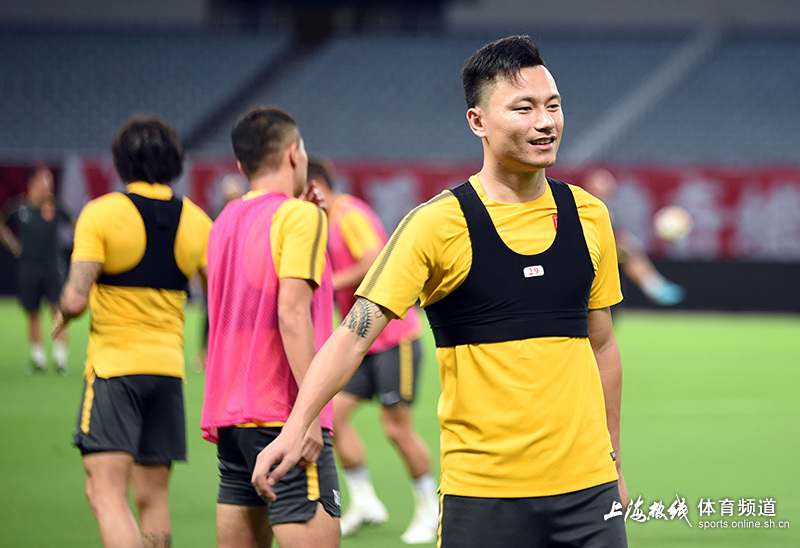 云南男篮积极备战，队员士气高昂的简单介绍