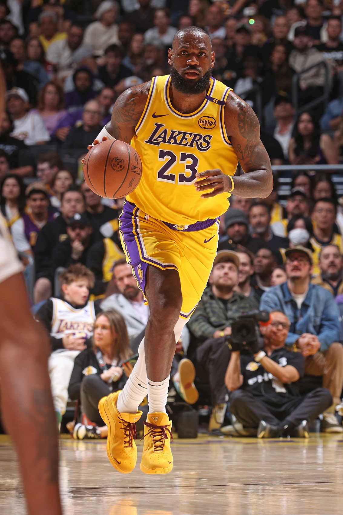 湖人力克独行侠,詹姆斯40分巨星表现 湖人力克独行侠,詹姆斯40分巨星表现