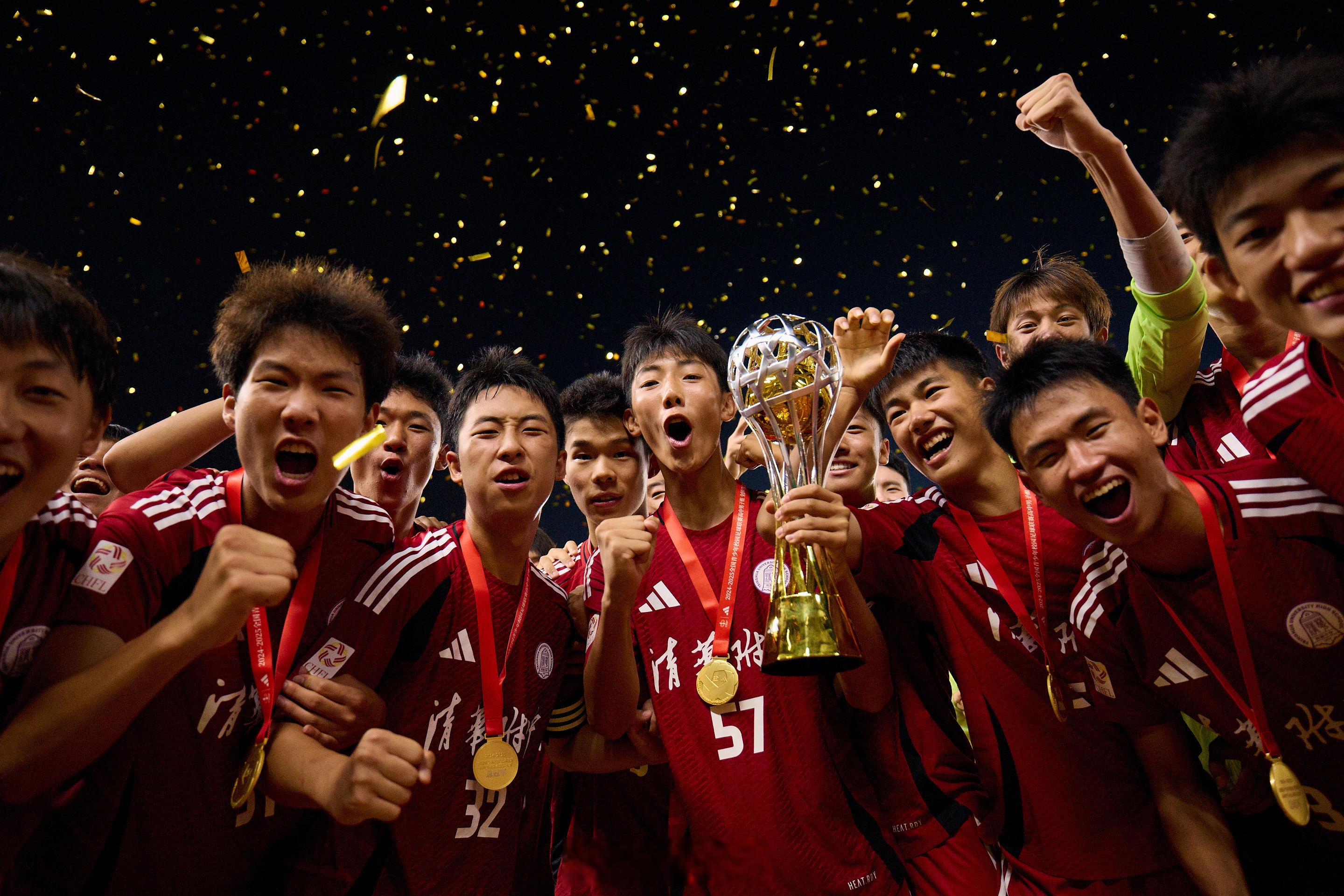 亚洲足球赛事中有让人惊叹的表现 亚洲足球赛事中有让人惊叹的表现