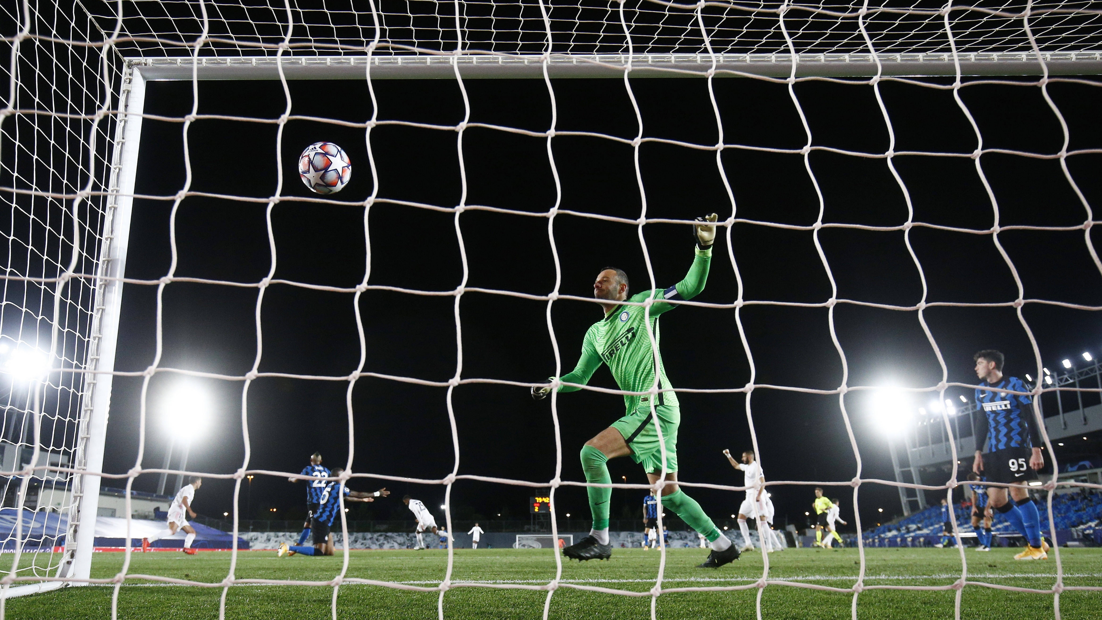 关于AC米兰球员全员到位，备战欧冠决赛强劲对手的信息