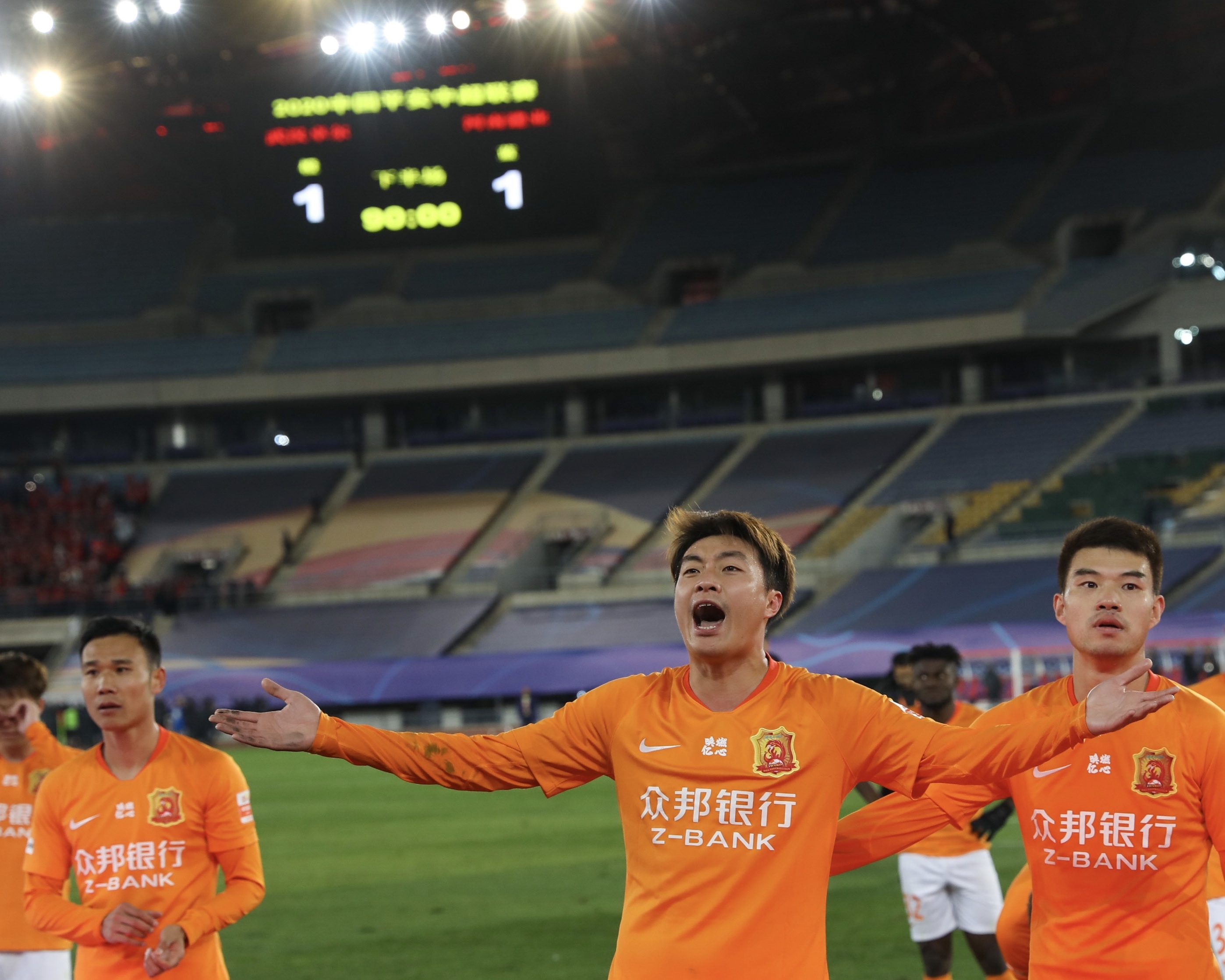 青岛黄海战胜劲旅，完成一场精彩逆转的简单介绍