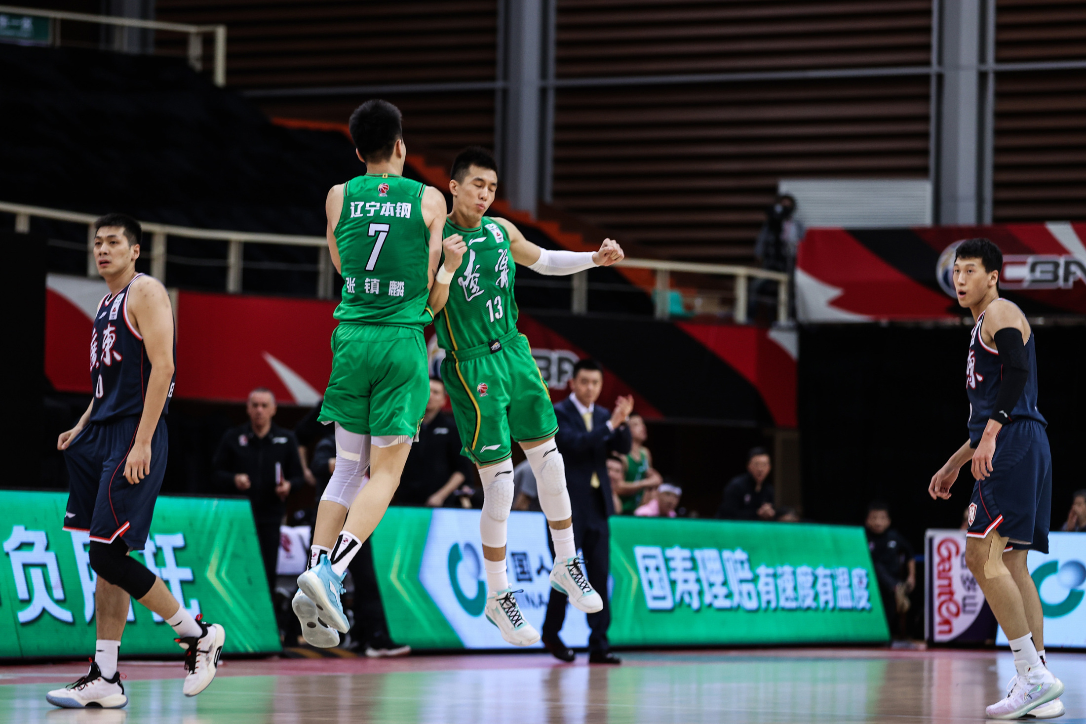 湖北男篮主场对阵河南男篮