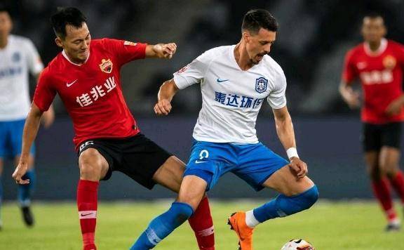 泰达客场大胜建业，迎来近期首胜的简单介绍