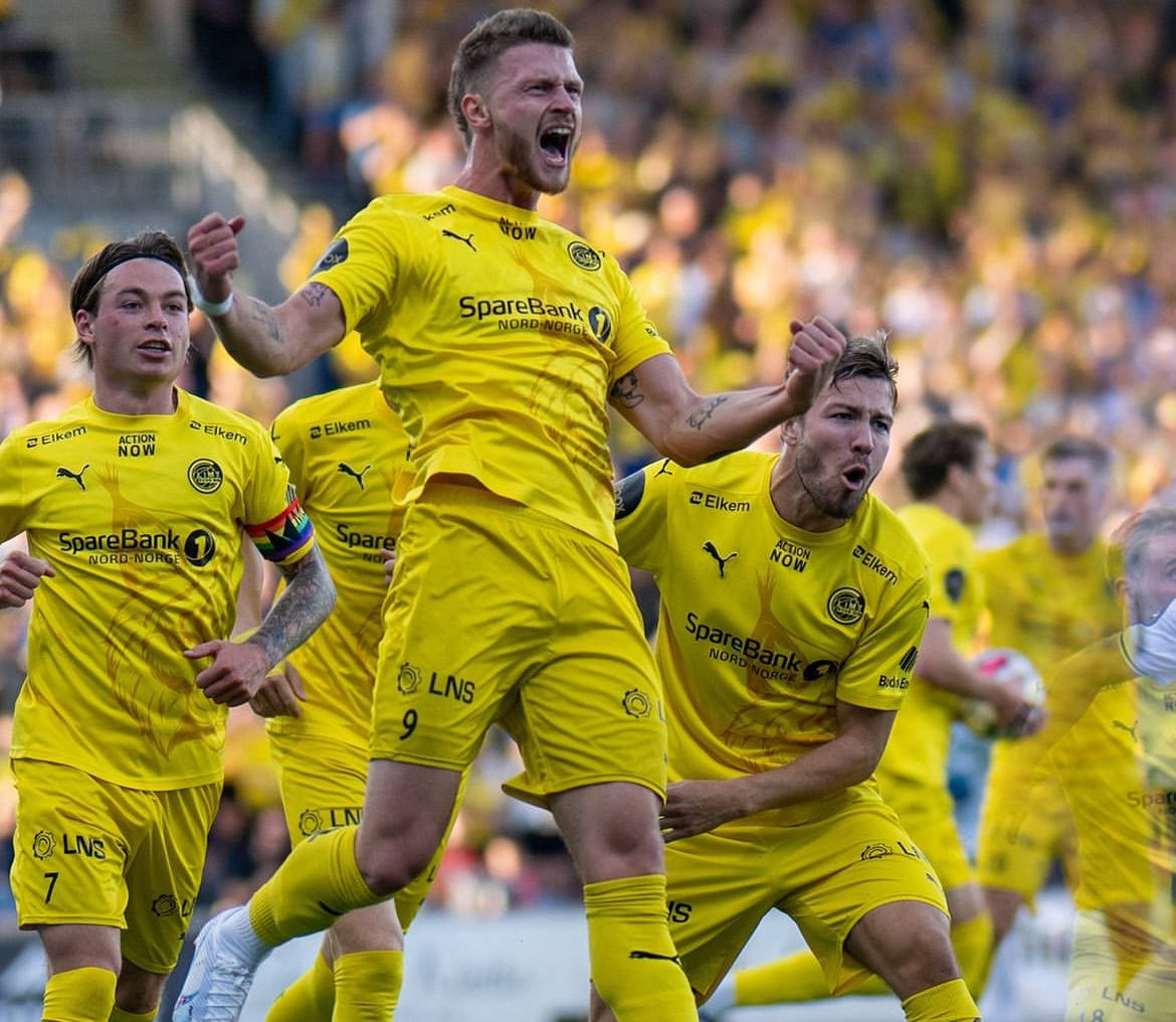 关于阿贾克斯势不可挡，欧冠八强在望的信息